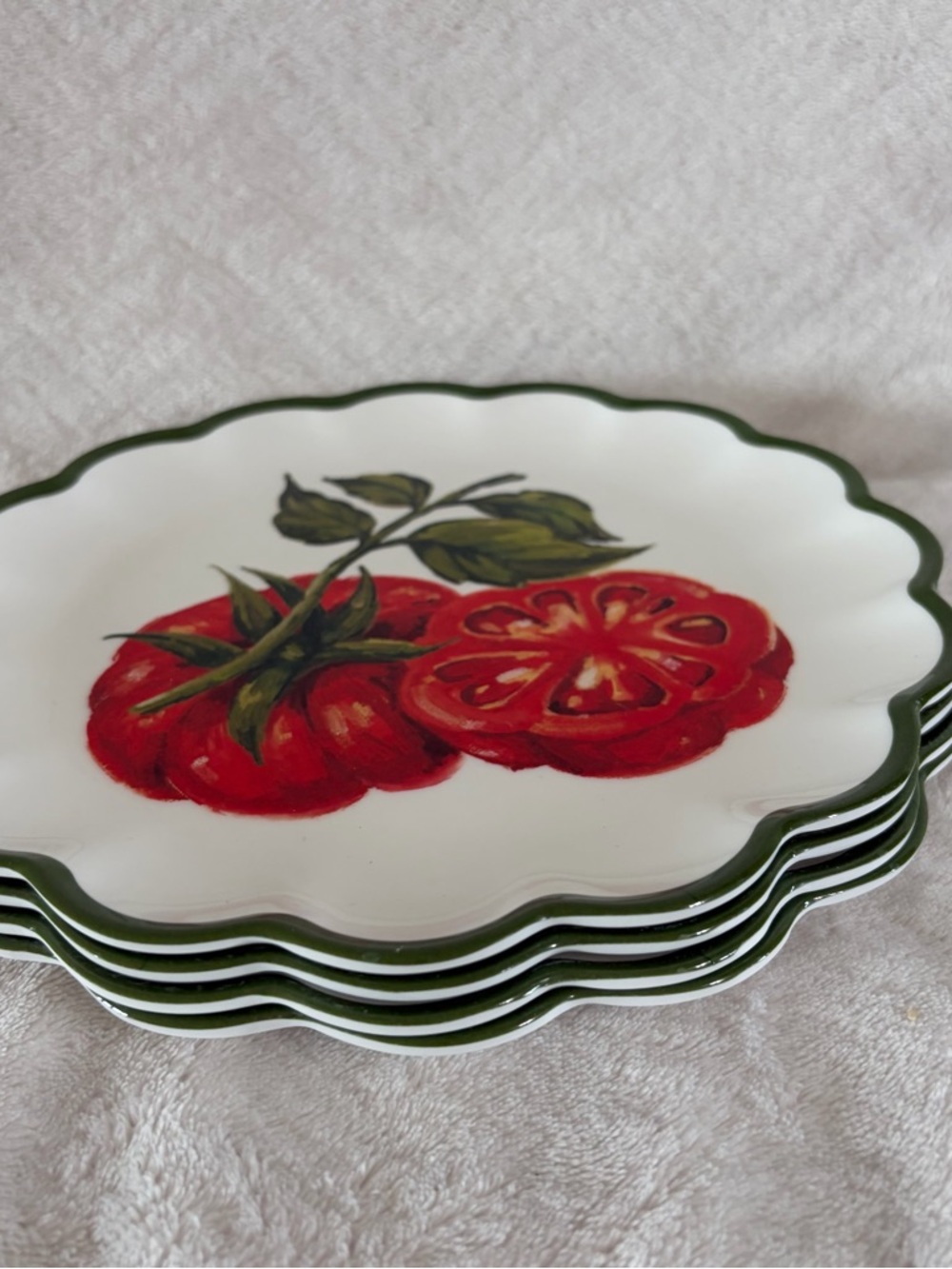 NWT House & Garden Tomatoes Melamine 12 PC Scalloped Dinnerware Set - Picture 7 of 9